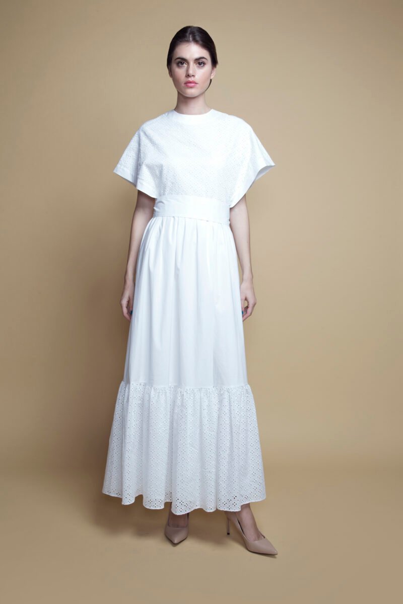 D-K007 Belted white cotton eyelet kaftan 1