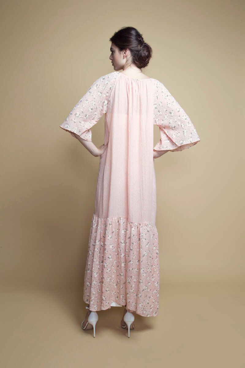 D-K022 Gathered seam daisy printed linen kaftan (2)