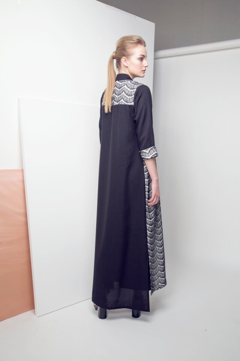 L-AH006 Scallop lace and crepe abaya (2)