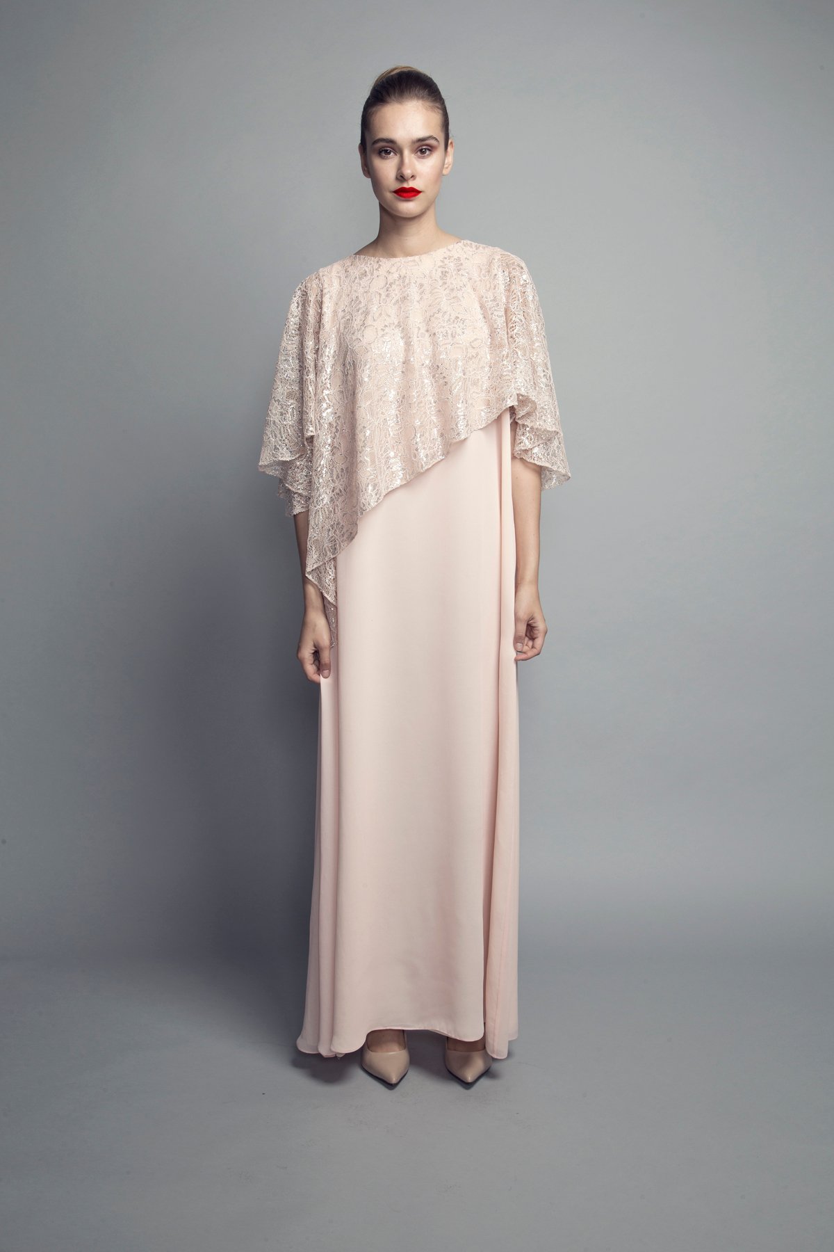 L-K009 Assymetric bias cut peach and silver kaftan (1)