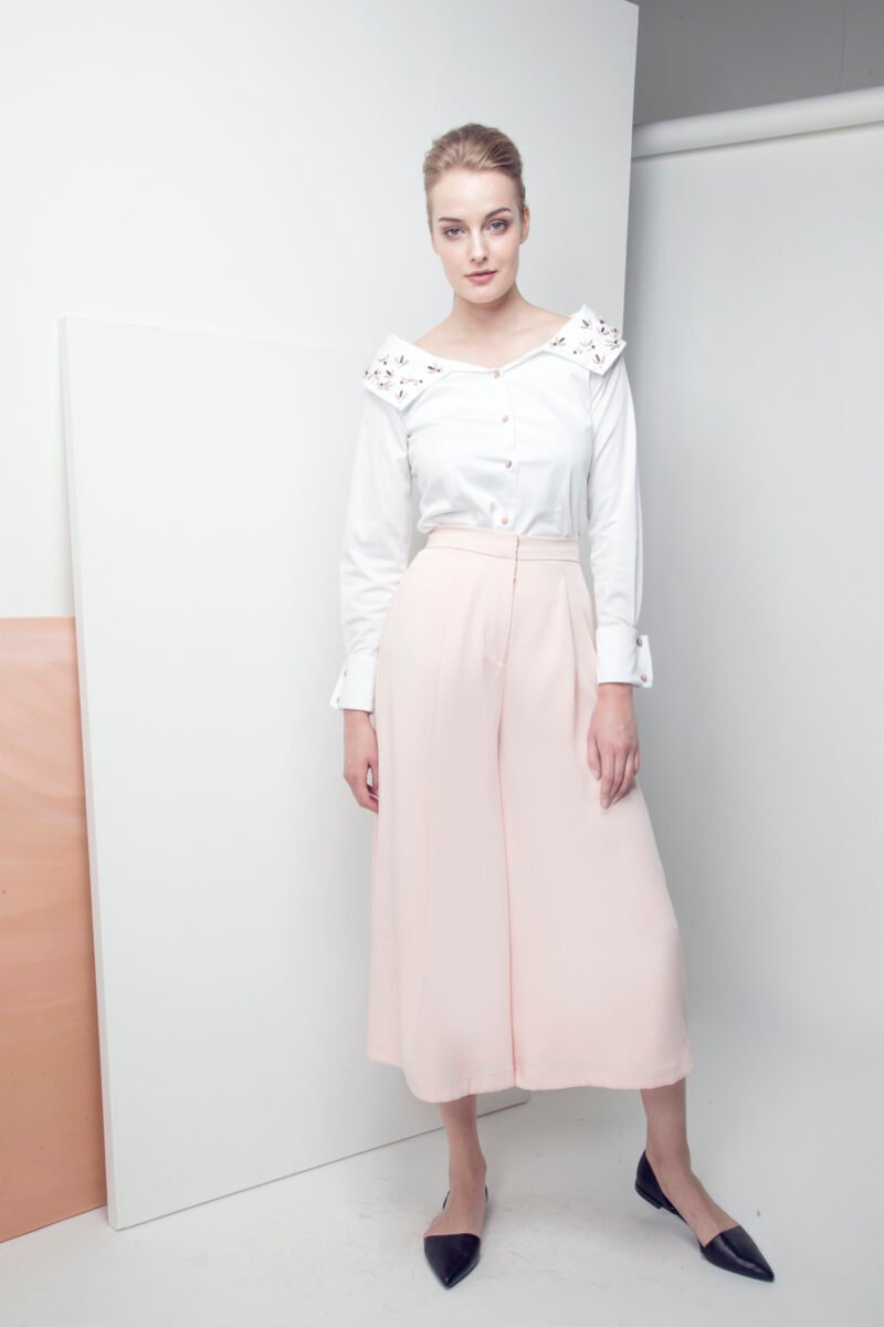 L-P004 Pleated high-waist crepe pants (1)